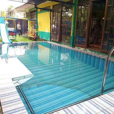 Villa Kuning Kota Bunga - Villa di Puncak
