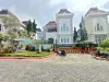 Villa Victorian Pink Kota Bunga