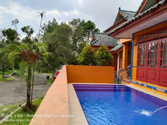 Villa Angga Kolam Kota Bunga - Villa di Puncak