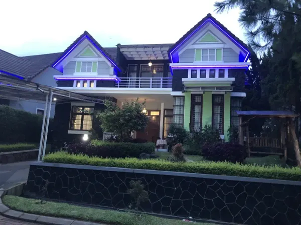 Villa Eton Fa-1 Kota Bunga