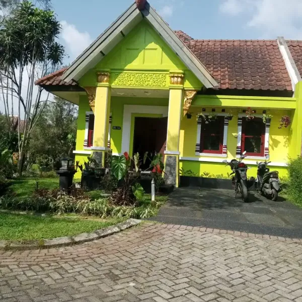 Villa M6-24 Kota Bunga