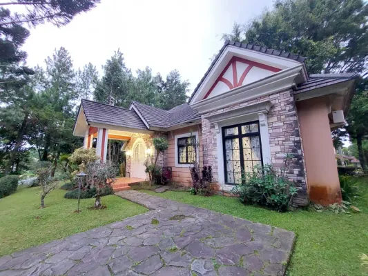 Villa A10-5 Jepang Kota Bunga - Villa di Puncak