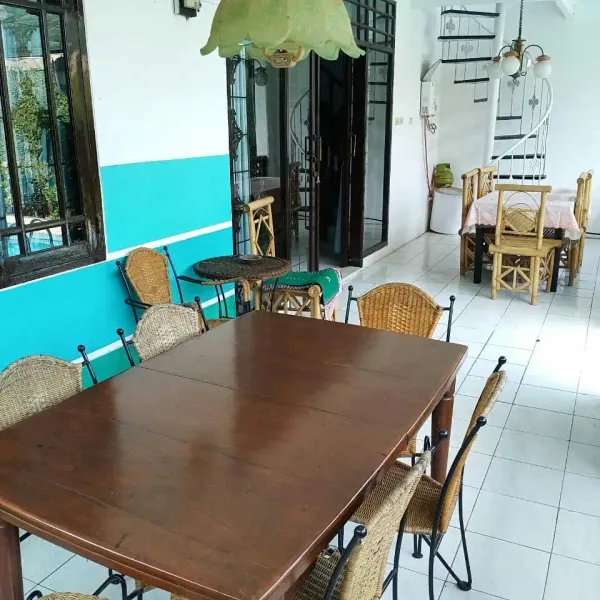 Galeri Full